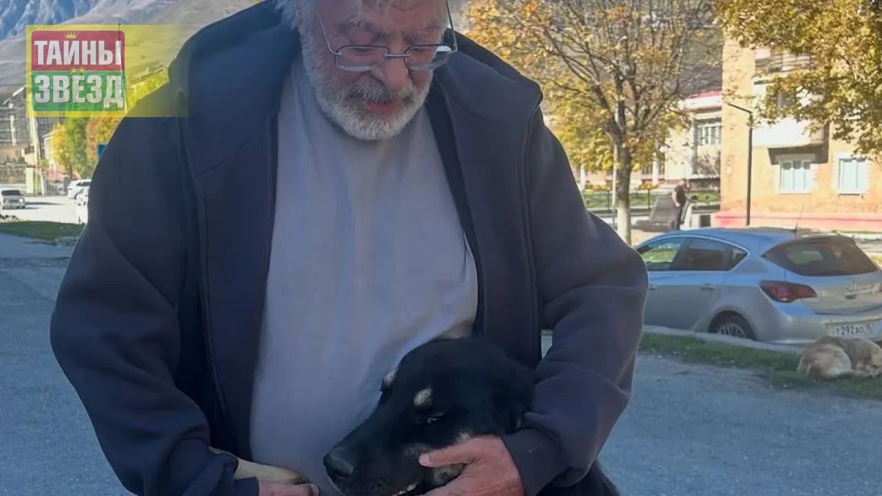 Андрей Ургант с новой собакой