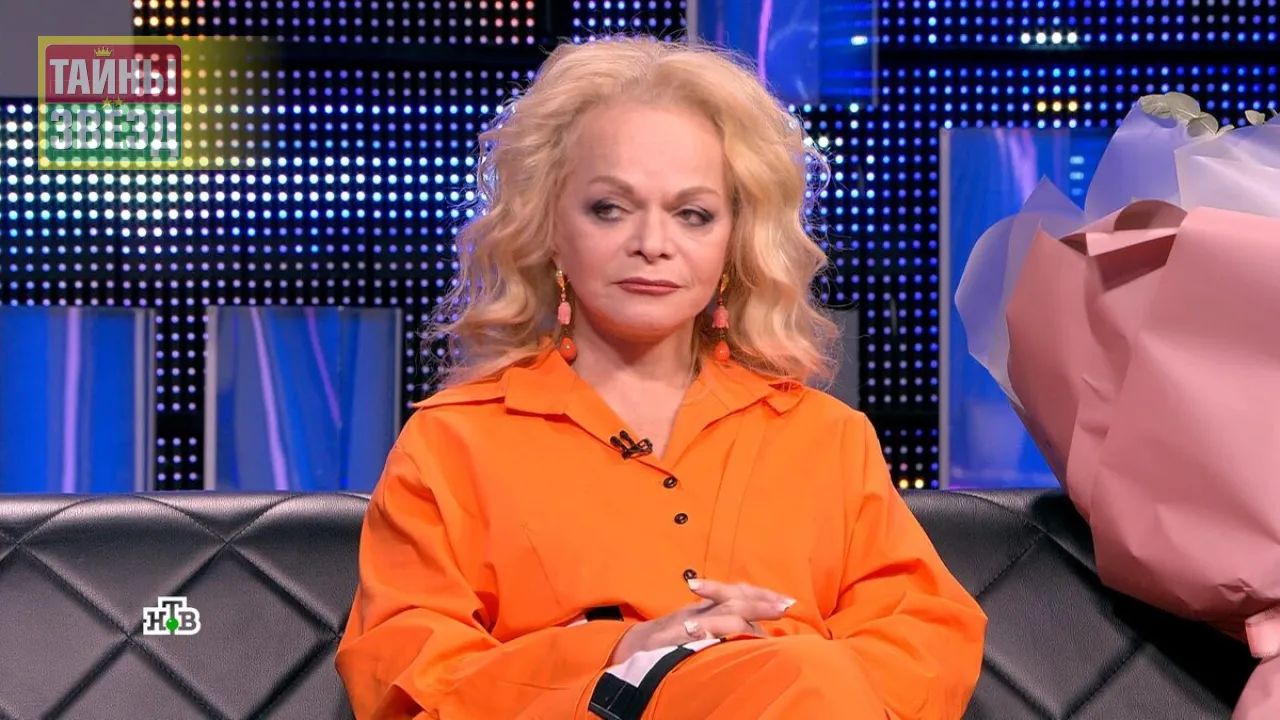 Лариса Долина