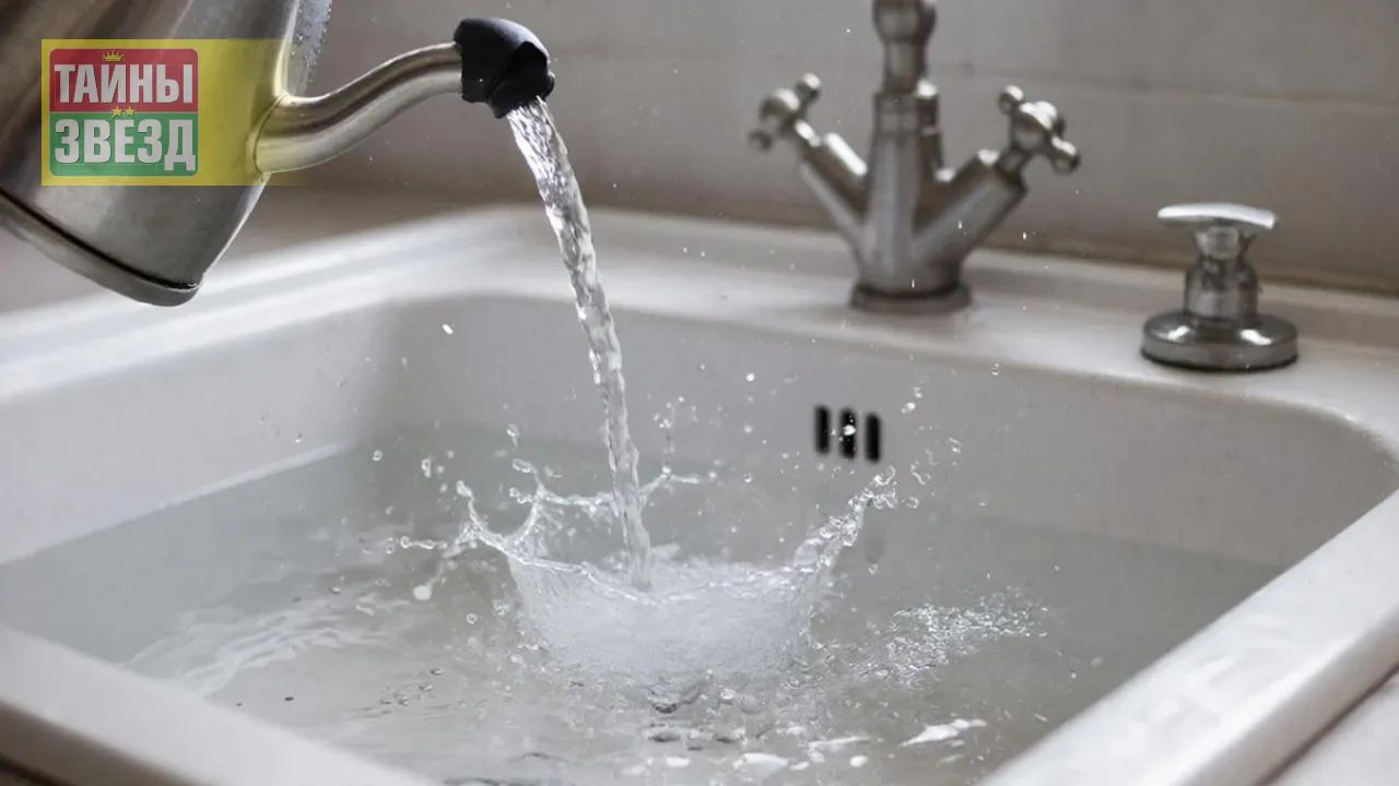 Вода в раковине