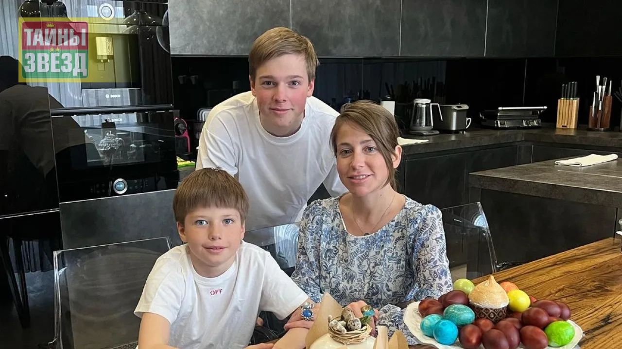 Юлия Барановская с сыновьями