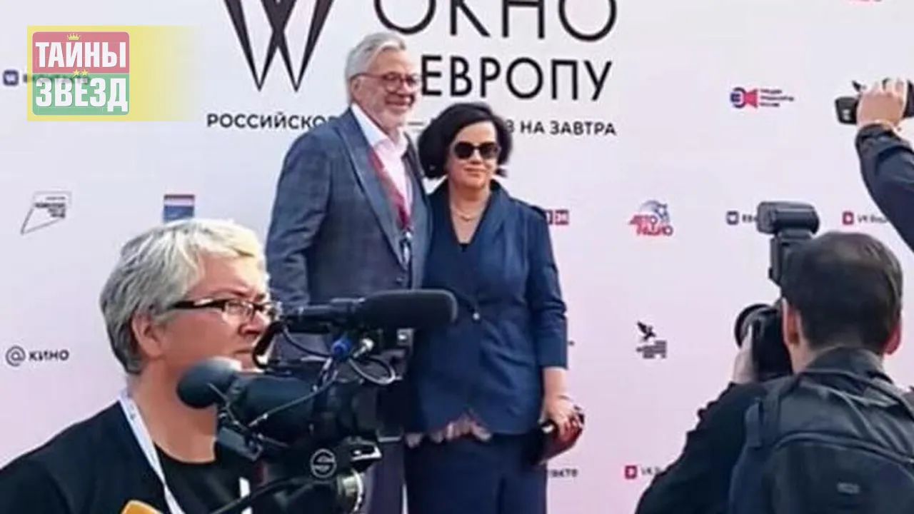 Андрей Ургант с женой Еленой