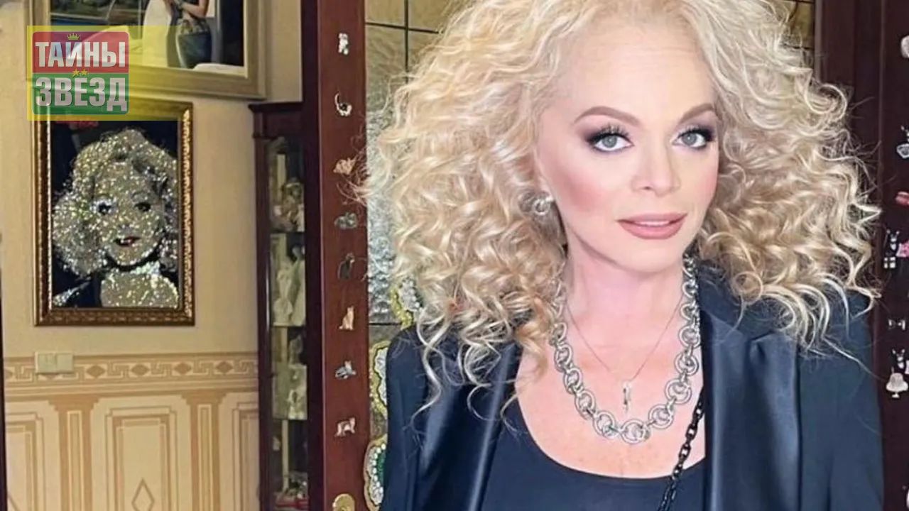 Лариса Долина