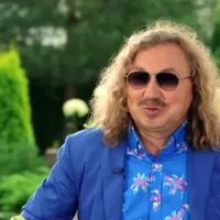 Игорь Николаев