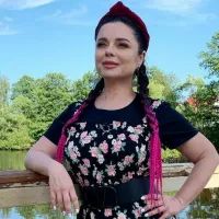 Наташа Королева