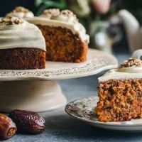 Морковный кекс с финиками