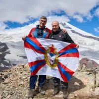 Флаг ЦСКА на горе