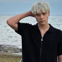 Ваня Дмитриенко