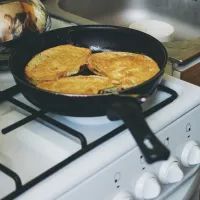 Еда в сковороде