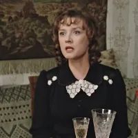 Вера Алентова