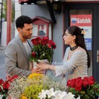 Кадр из сериала "Розы и грехи"