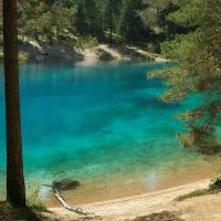 Красивое озеро