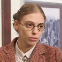 Нелли Уварова