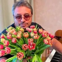 Владимир Маркин