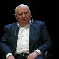 Михаил Горбачев