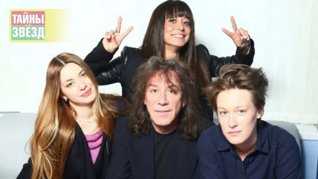 Соня, Николь и Марта вместе с Владимиром Кузьминым