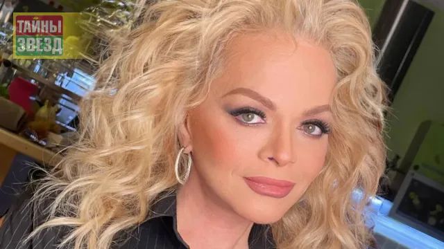 Лариса Долина