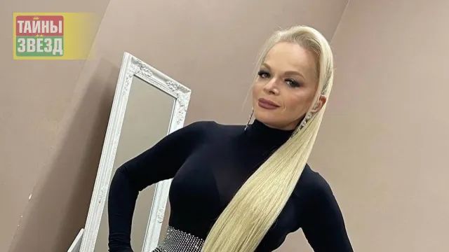 Лариса Долина