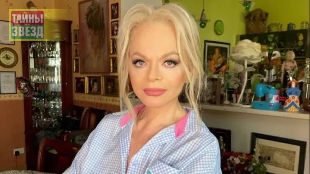 Лариса Долина