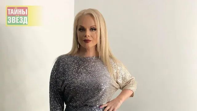 Лариса Долина